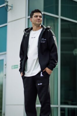 Hoodie NOIR TOO MUCH