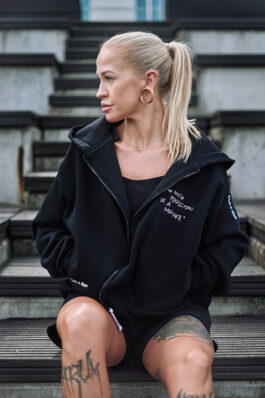 Hoodie NOIR TOO MUCH