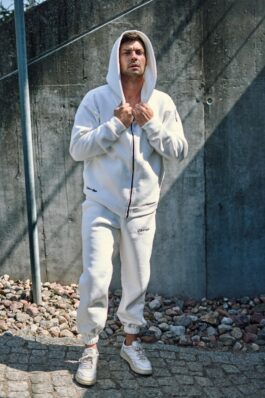 Hoodie, pants VANILLA ON YOU TOO MUCH