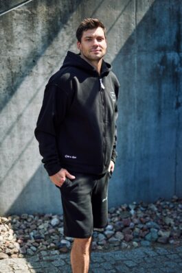 Hoodie, shorts NOIR TOO MUCH